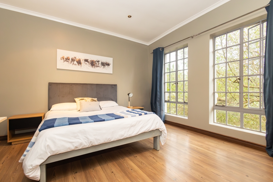 5 Bedroom Property for Sale in Vierlanden Western Cape